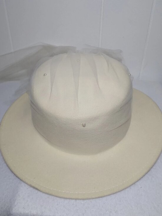 Vintage Wool Church Hat Cream Formal Dress Hat Pearl Beaded Tulle Derby Made USA main image 6